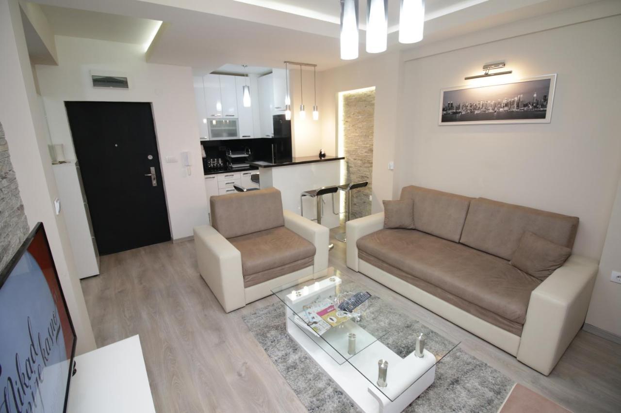 Diva Lux Apartman Belgrado Buitenkant foto